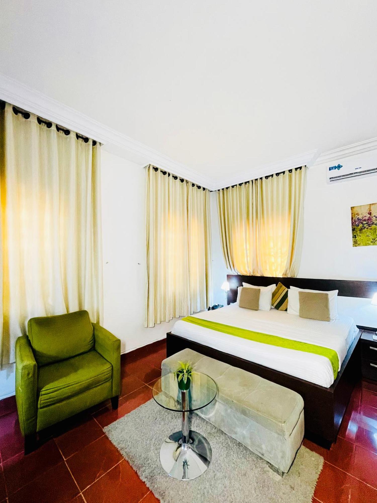 The Tranquil Mews Hotel Abuja Buitenkant foto